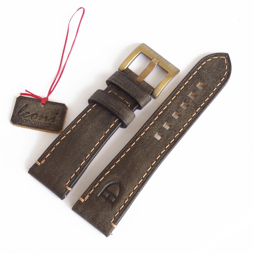 Tudor_strap_khaki_2