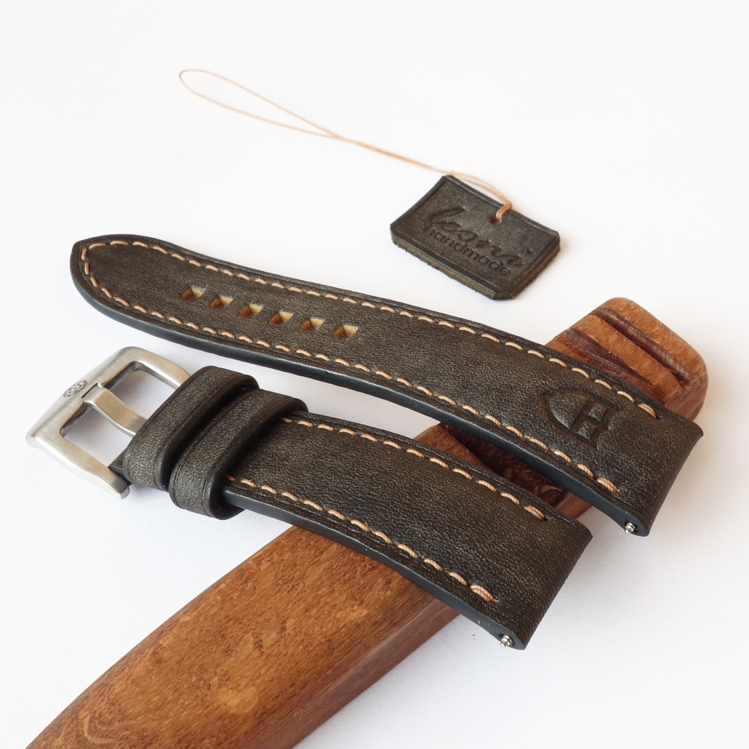 Tudor_strap_khaki_5