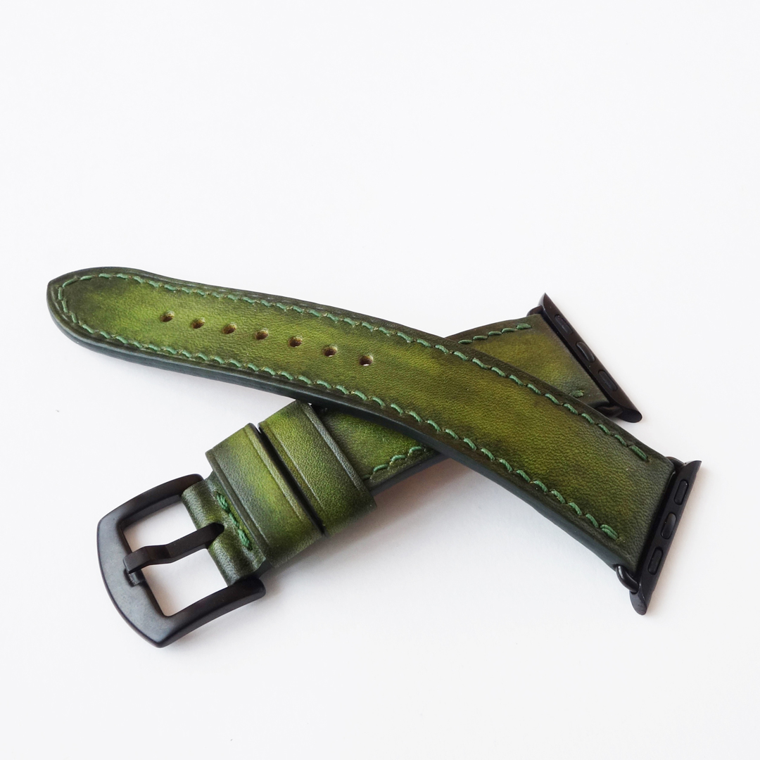 green-olive-leather-apple-watchband-4