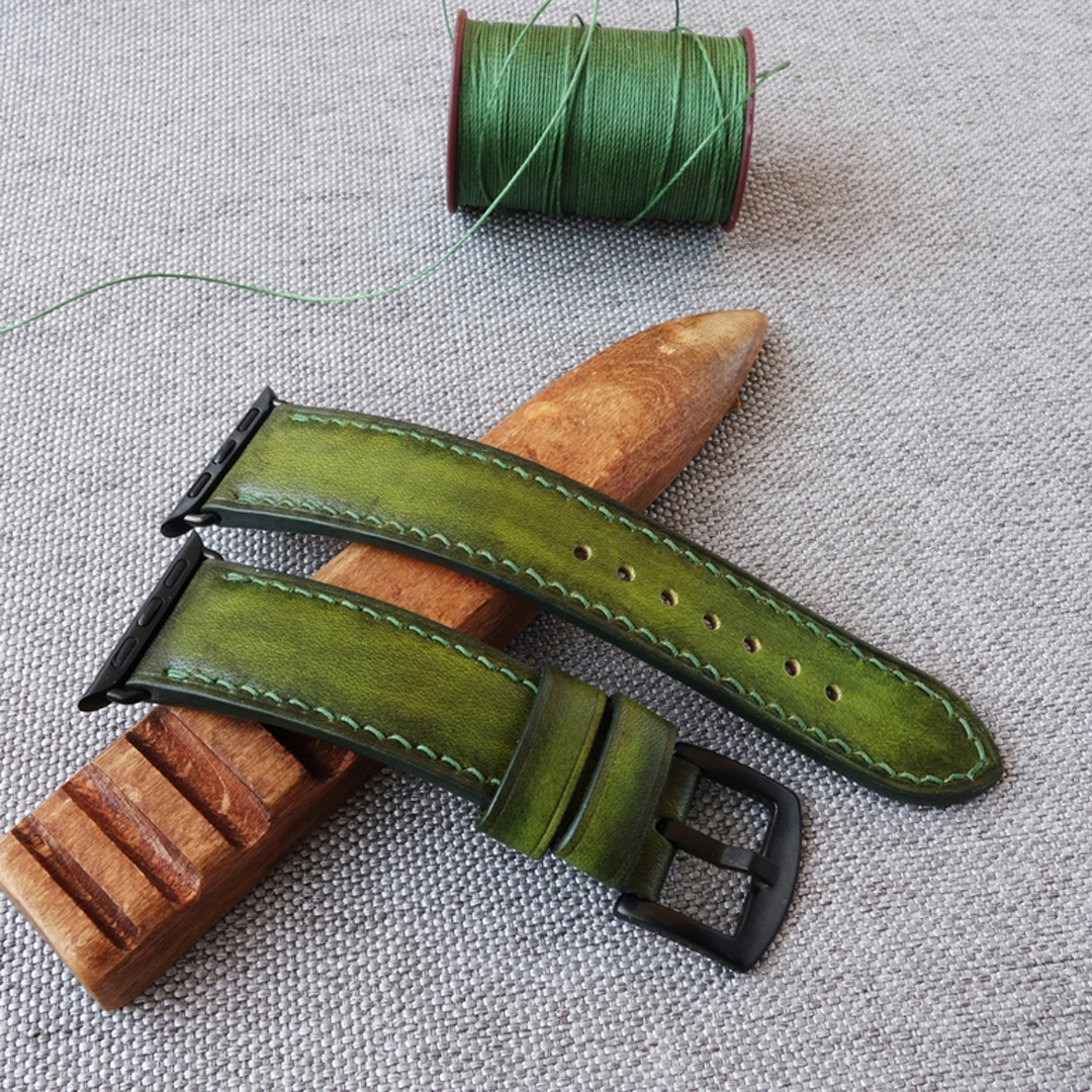 Apple watch strap, Green genuine leather, handmade - Image 3