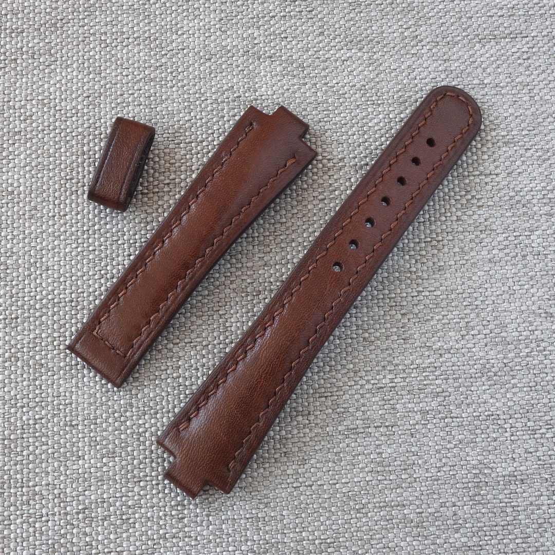 100% handmade watch strap for Oris Aquis Diamond Lady 36mm, ref. 01 733 7652 This strap only fits watches with the original ORIS deployment clasp. Material: Top Quality Genuine Leather